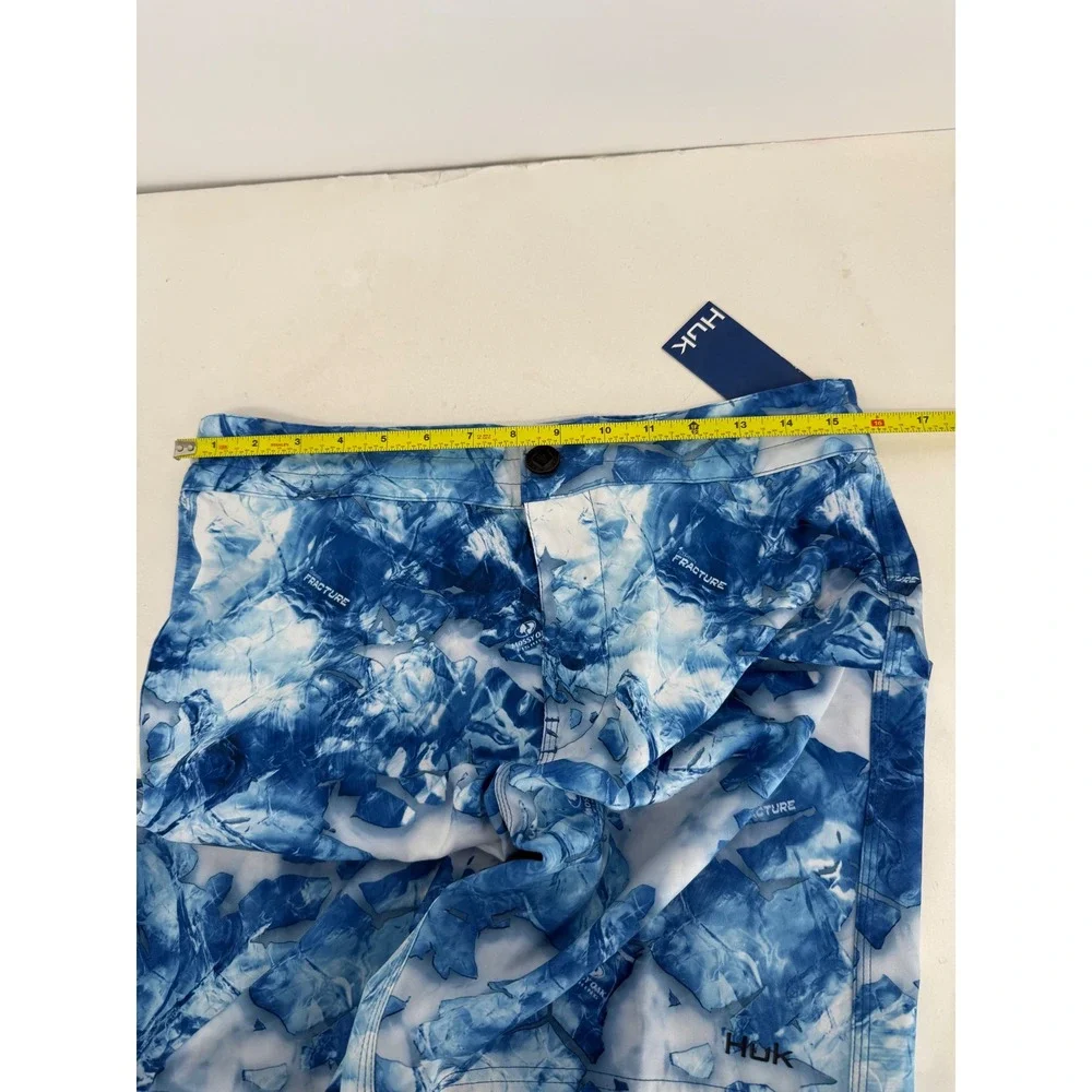 Huk Pursuit Mossy‎ Oak Fracture Boardshorts Mens Blue Fishing Shorts Sz 30